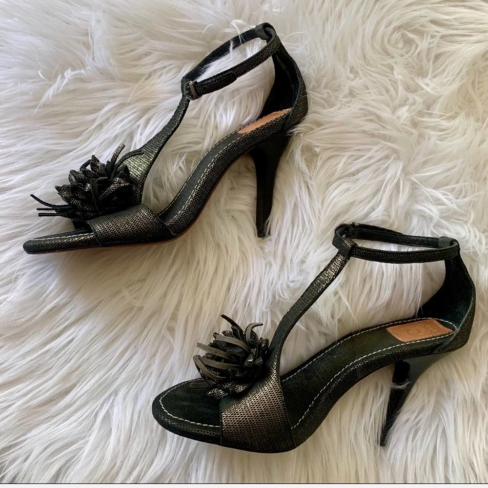 Bacio 61 Catina Black T-Strap Heeled Sandals 8M